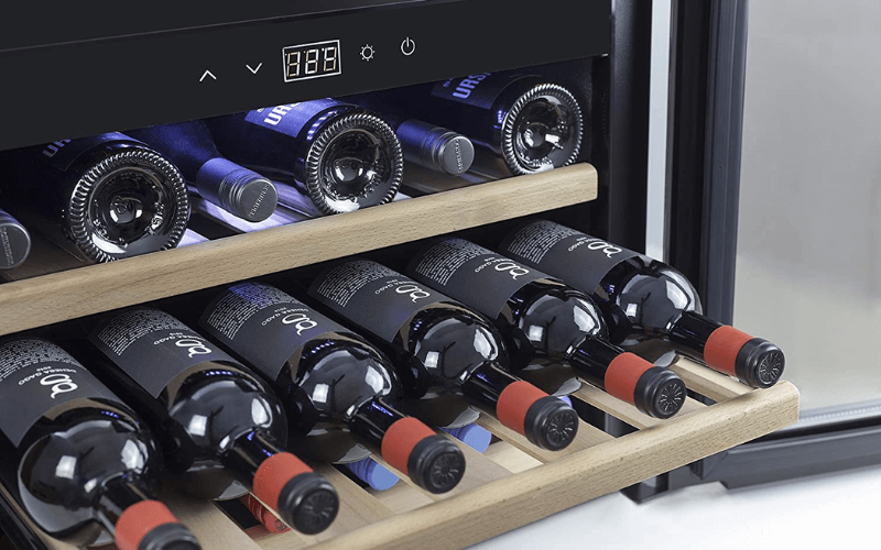 Tủ rượu CASO WineSafe 18 EB 627 màu đen 18 chai