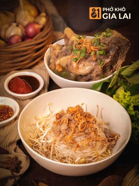 Mẫu khai trương nhà hàng – Phở khô Gia Lai