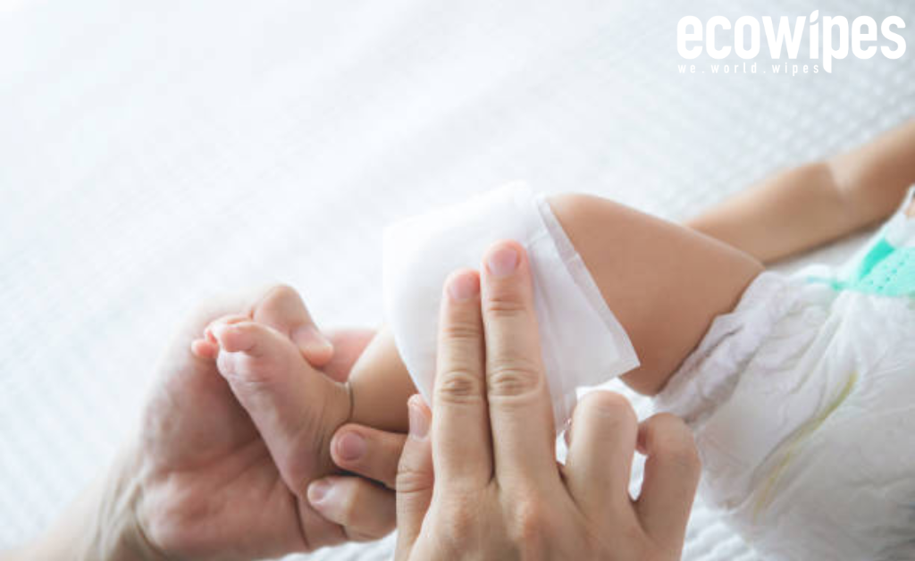 Các thành phần mẹ cần tránh trong sản phẩm khăn ướt vệ sinh cho bé