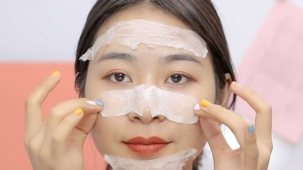 nặn mụn đầu đen