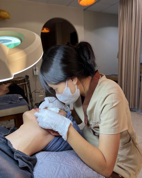 Chăm sóc da mặt cho nam