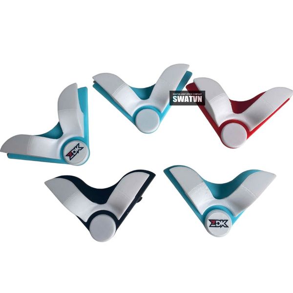 móc treo vợt cầu lông