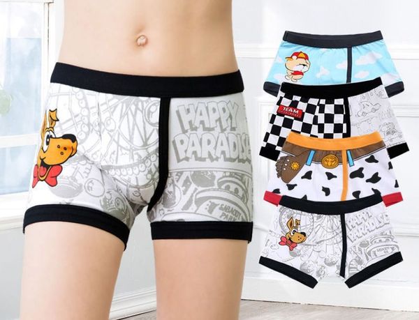 Tác dụng của việc mặc quần lót cho bé