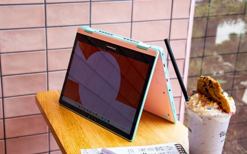 iPad hỗ trợ ghi chú trực quan, di động nhẹ, pin lâu, ứng dụng y khoa đa dạng và hiệu quả