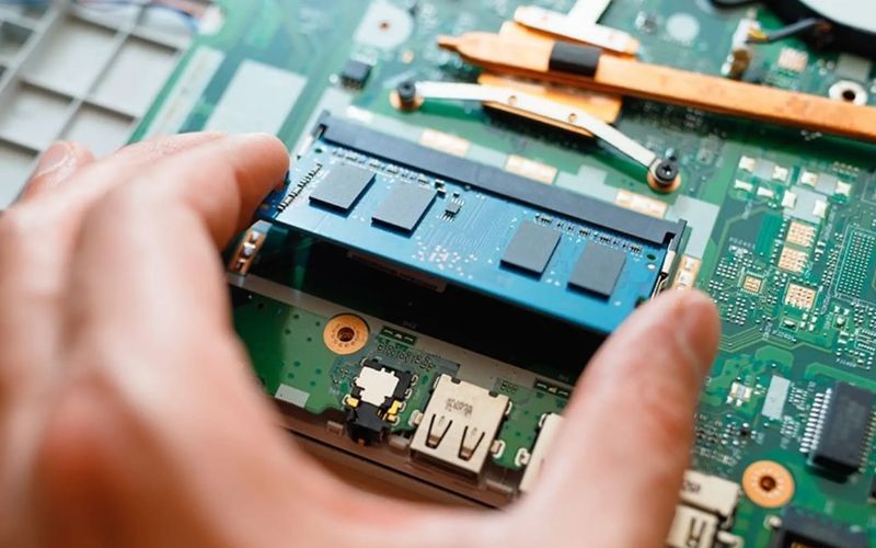 RAM cho phép bạn chạy nhiều phần mềm cùng lúc