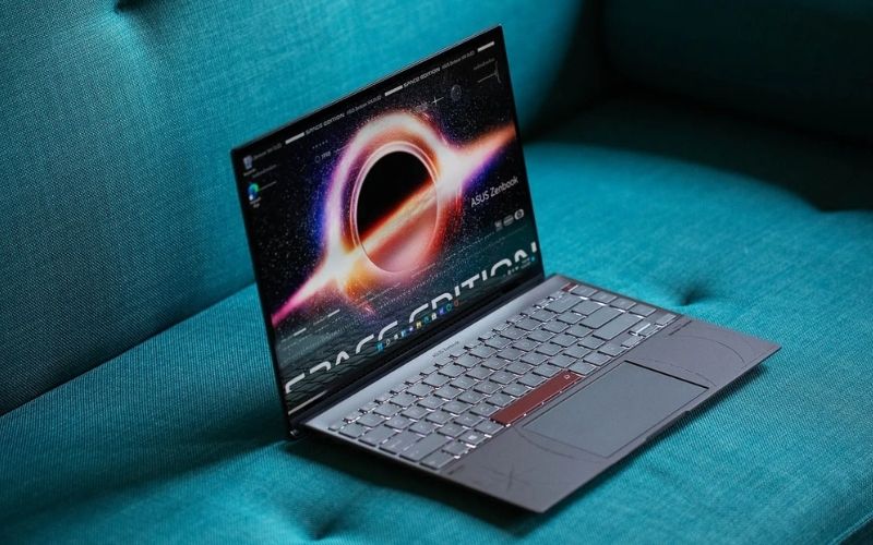 Laptop vỏ nhựa phù hợp cho học sinh, sinh viên, nhân viên văn phòng cơ bản và người thích máy nhẹ, nhiều màu sắc