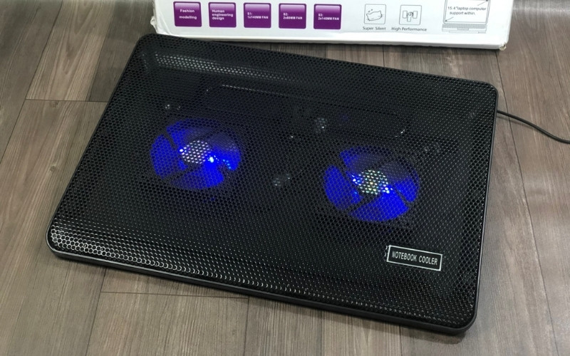 Sử dụng phần mềm cùng với đế tản nhiệt chất lượng và vệ sinh máy định kỳ