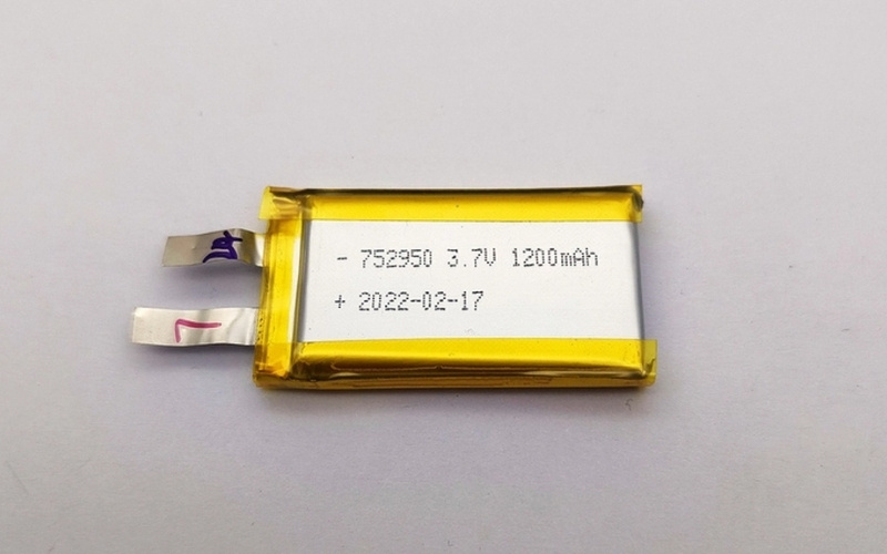 Pin Li-Po có tên đầy đủ là Lithium Polymer, là một loại pin sạc thuộc thế hệ pin Lithium-ion