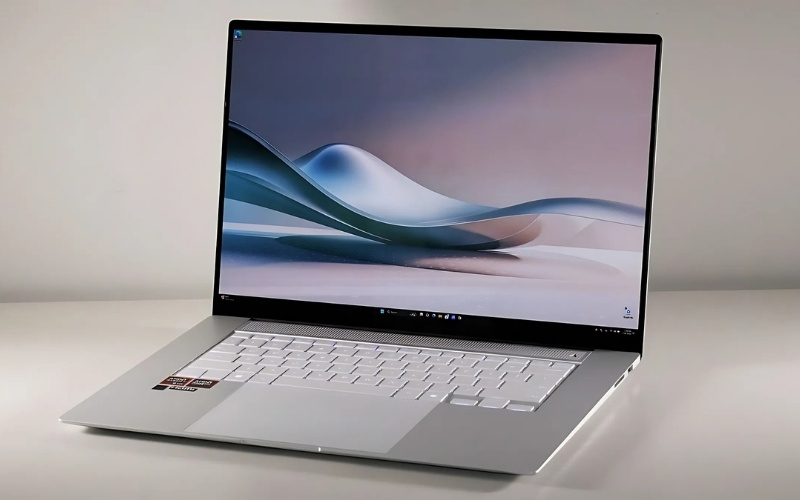 Nếu bạn thường xuyên phải di chuyển, một chiếc laptop mỏng nhẹ sẽ là lựa chọn hợp lý