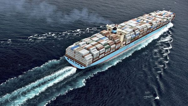 Ngành vận tải biển toàn cầu sắp đối mặt với chi tiêu tiêu dùng thấp, thuế Carbon cao hơn