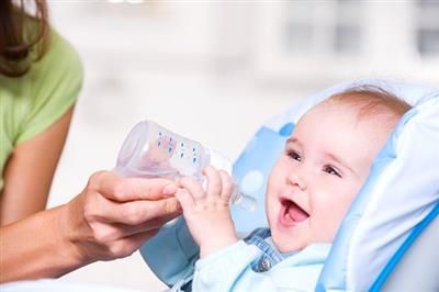 MÙA HÈ : BÉ UỐNG BAO NƯỚC LÀ ĐỦ ? - Bảo vệ sức khỏe của bé cùng KOKASI