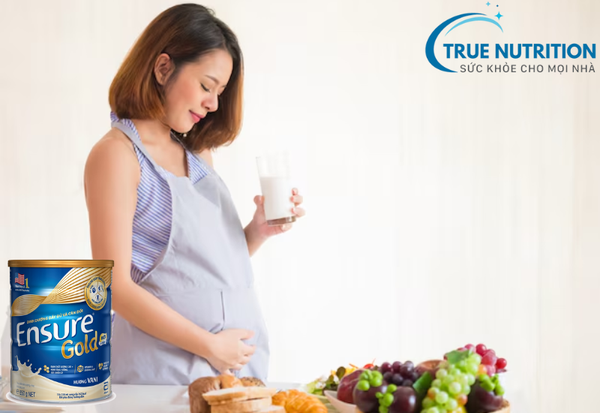 Bà bầu nên uống sữa Ensure vào lúc nào để đảm bảo sức khỏe tối ưu cho mẹ và bé?
