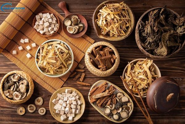 Cây thuốc nam chữa suy giãn tĩnh mạch: Hiệu quả, an toàn và tiết kiệm