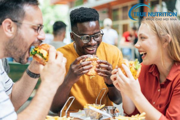 Hiểm họa mà bạn nên biết khi sử dụng thực phẩm siêu chế biến