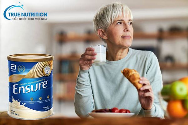 Uống Sữa Ensure Có Nóng Không?