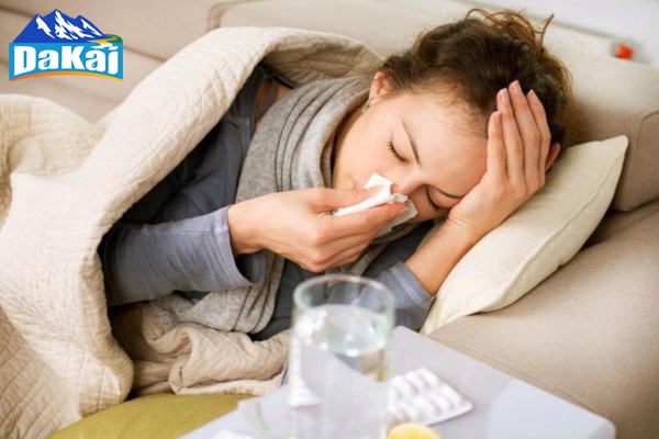 Bị sốt nên uống nước gì? Tips uống nước nhanh hạ sốt và cơ thể mau lấy lại sức