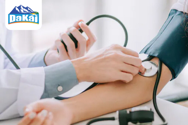 Huyết Áp Cao: Nguyên Nhân và Triệu Chứng