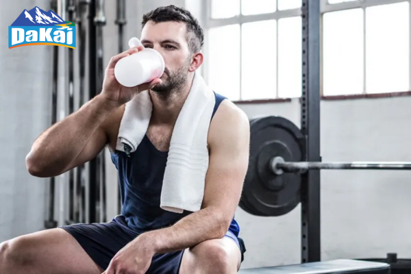 Gymer nên uống gì trước, trong và sau khi tập gym xong
