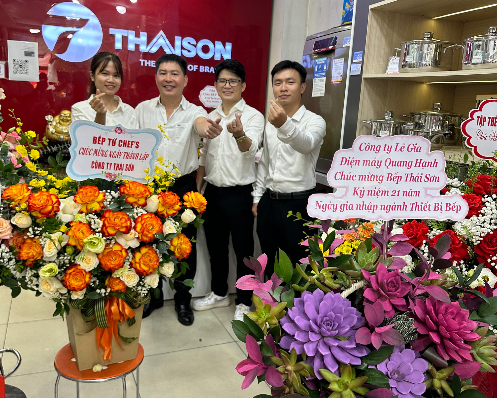 Bếp Thái Sơn kỷ niệm 21 năm ngày truyền thống công ty 17