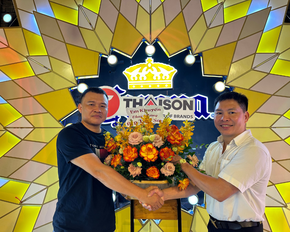 Bếp Thái Sơn kỷ niệm 21 năm ngày truyền thống công ty 9