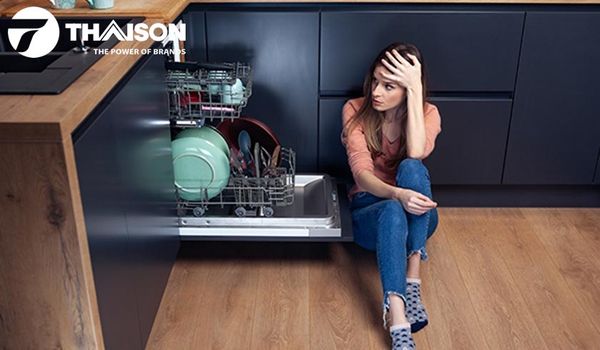 Tại sao máy rửa bát Bosch sấy không khô?