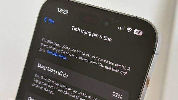Thay pin iPhone có ảnh hưởng gì không Có tốt không Nên thay ở đâu để an tâm - Di Động 3 Tốt