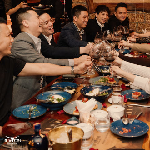 The ideal place for intimate parties - GU 19 Steak