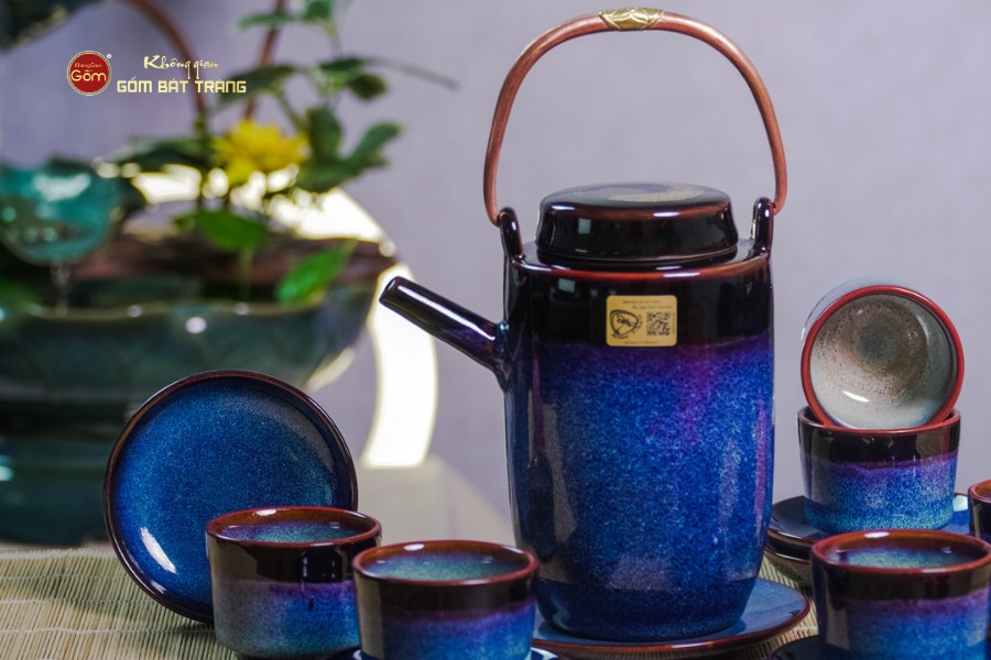 Bộ Ấm Chén Men Xanh Đen Cao Lòng Phấn Hồng