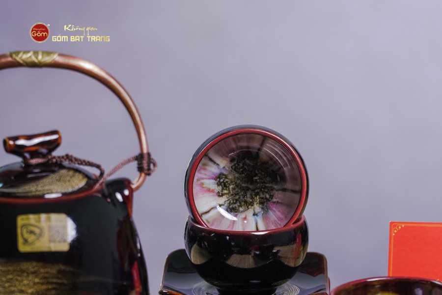 Bộ Ấm Chén Siêu Men Hỏa Biến Quét Xám Lòng Hoa