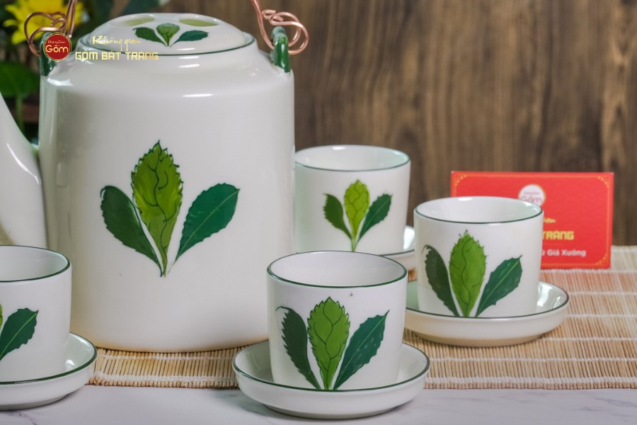 Bộ Ấm Tích Vẽ Ngò Gai 1.5L