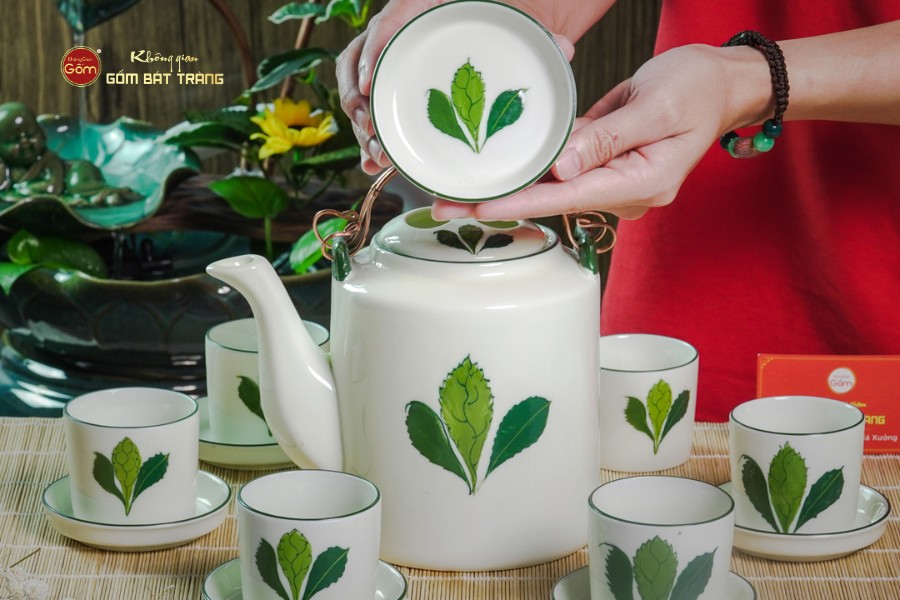 Bộ Ấm Tích Vẽ Ngò Gai 1.5L