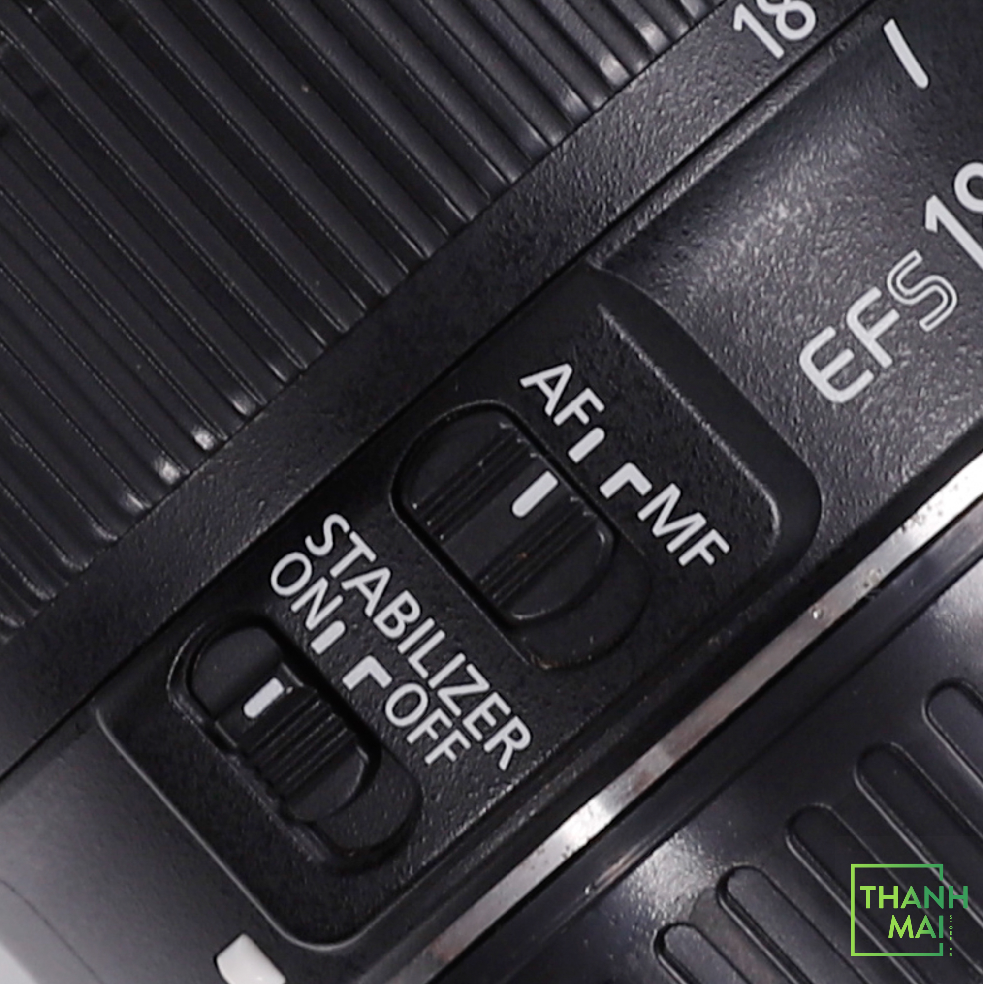 Ống Kính Canon EF-S 18-135mm F/3.5-5.6 IS