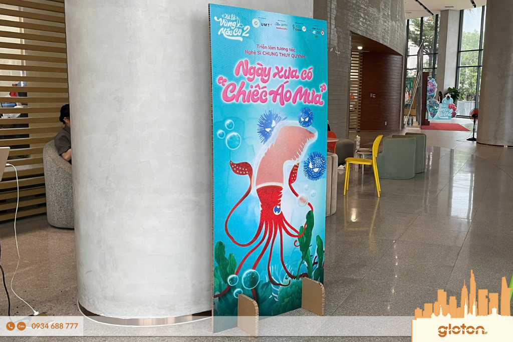 standee-bang-carton-no-xanh-xu-so-vung-mac-co