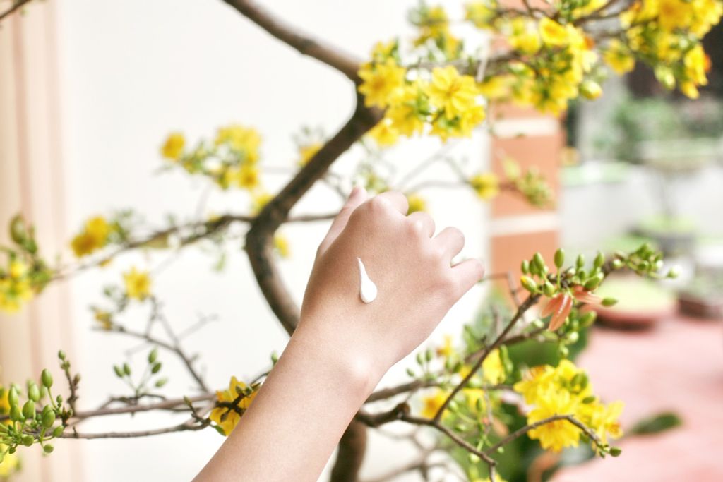 TIPS CHĂM SÓC DA CHO HỘI CHỊ EM DU XUÂN RẠNG RỠ