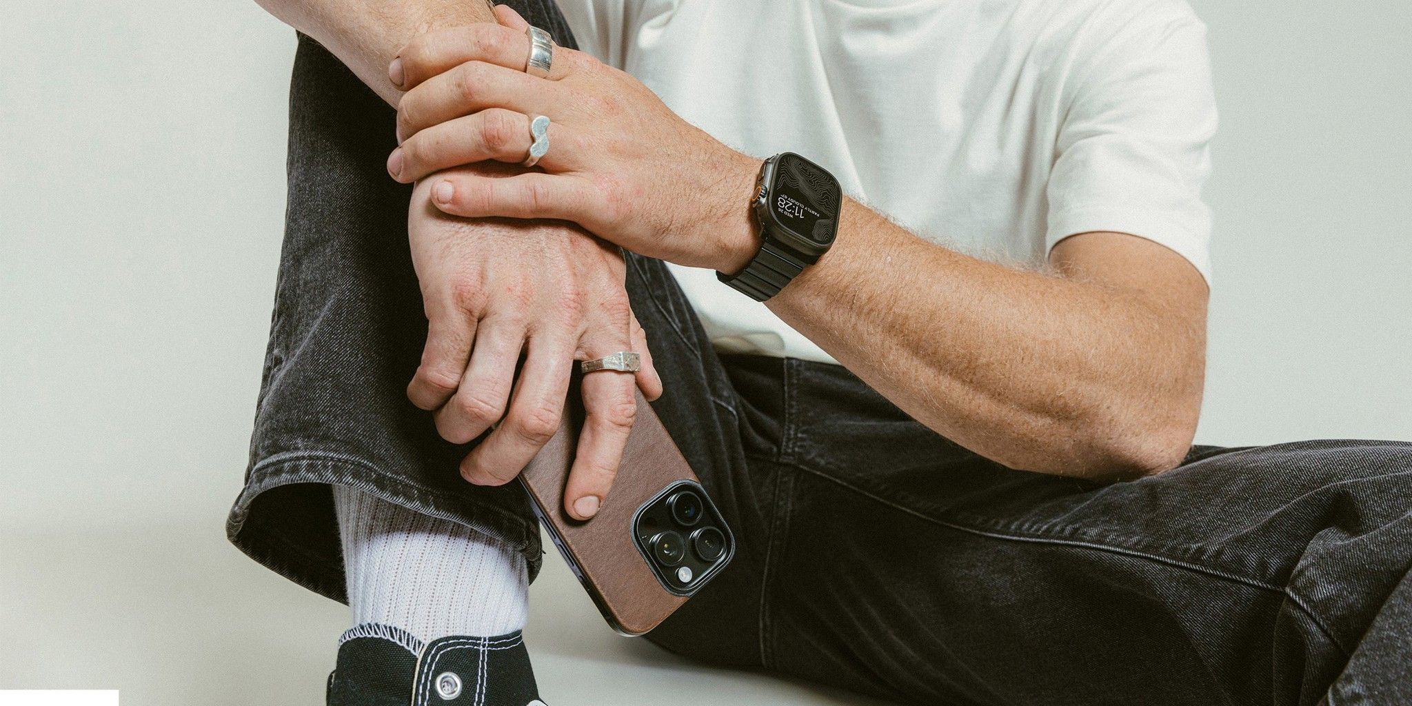 Dây đeo Nomad Titanium cho Apple Watch Series (41/42/46/49mm)