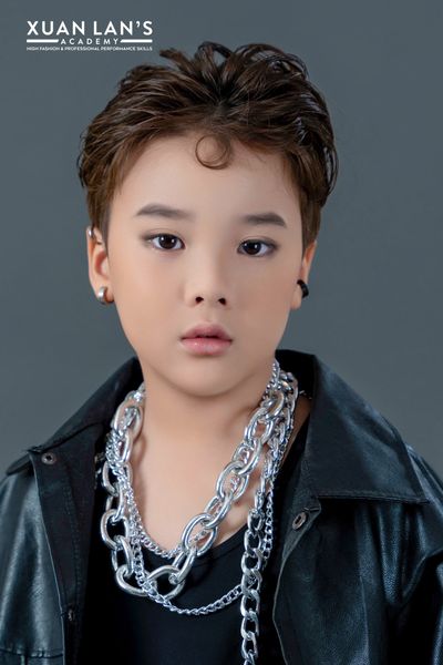 Model Kid Tuấn Khải Bứt Phá Với Hình Tượng Idol Kpop Mới Mẻ