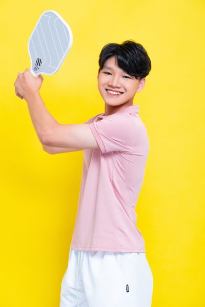 Nhật Lâm chào đón 1/6 - Quốc tế Thiếu Nhi với phong cách Sporty bắt kịp xu hướng mới