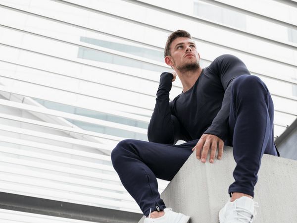 Mua sắm thời trang thể thao: Tự tin thể hiện cá tính