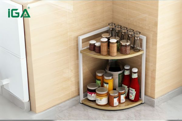 Kệ góc tường giúp bếp gọn gàng