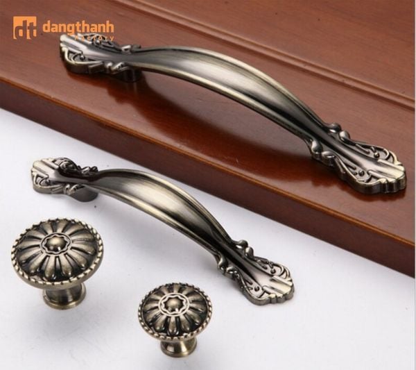 Tay nắm tủ hợp kim kẽm cổ điển