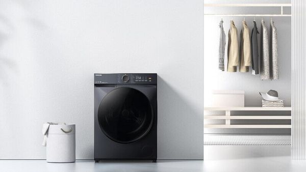 Máy giặt Toshiba TW-T21BU115UWV(MG) có công nghệ giặt 3D, giúp phân bổ nước giặt và nước xả đồng đều