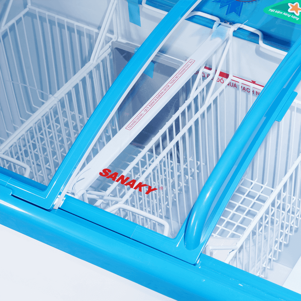 : Sanaky VH-4899K3B có các tính năng cơ bản và ít tính năng thông minh như điều khiển qua điện thoại hoặc các chế độ làm lạnh nhanh