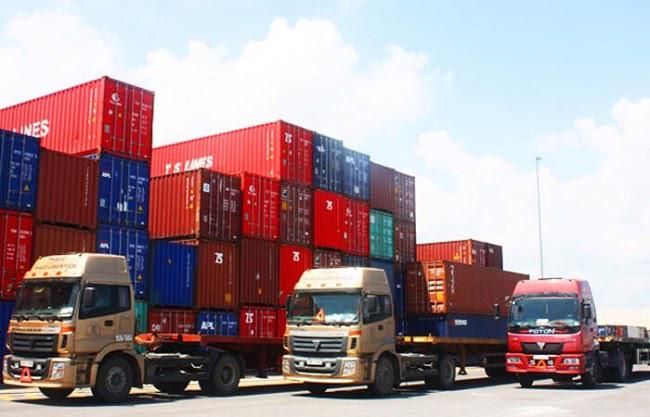 Luật giao thông mới 2025 tác động mạnh tới ngành logistics và chuỗi cung ứng