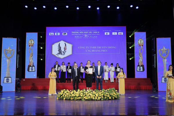 Ưng Hoàng Phúc & Kim Cương đạt Top 10 Thương Hiệu Xuất Sắc Châu Á và Huy chương Vàng Sản phẩm - Dịch vụ Chất lượng Châu Á 2024