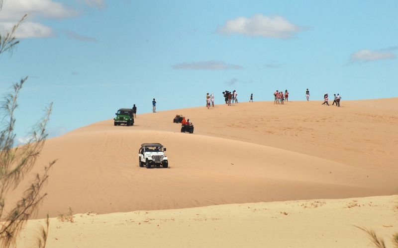 Đồi cát trắng Mũi Né