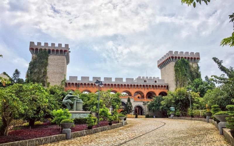 Lâu đài rượu vang Mũi Né