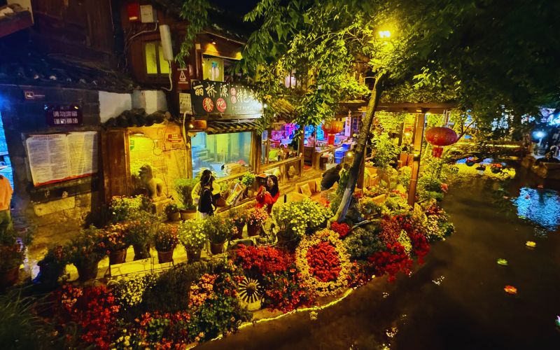 Lệ Giang Cổ Trấn