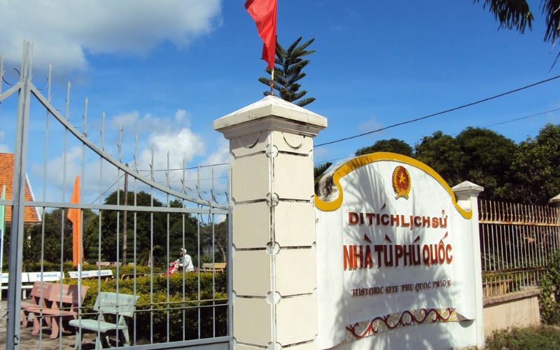 nhà tù Phú Quốc