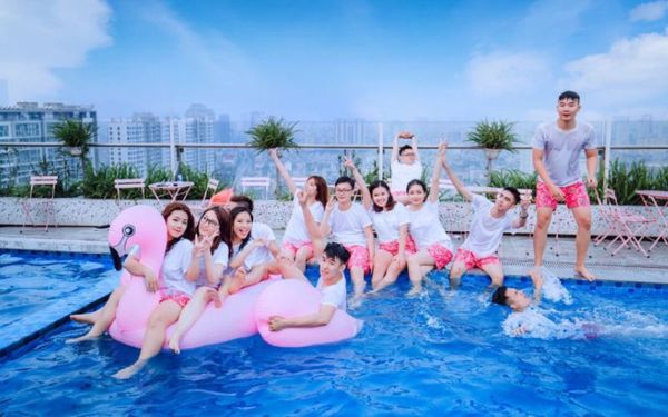pool-party-la-gi-tat-tan-tat-ve-pool-party