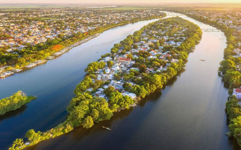 Sông Hương Núi Ngự